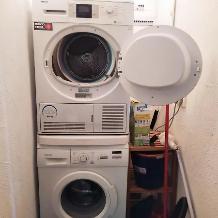 Living-in-history: Meister Carl *