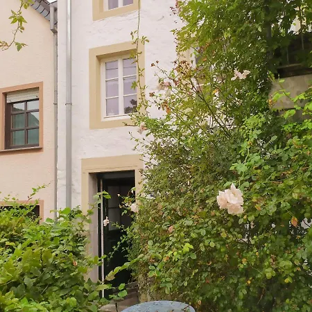 Living-in-history: Meister Carl