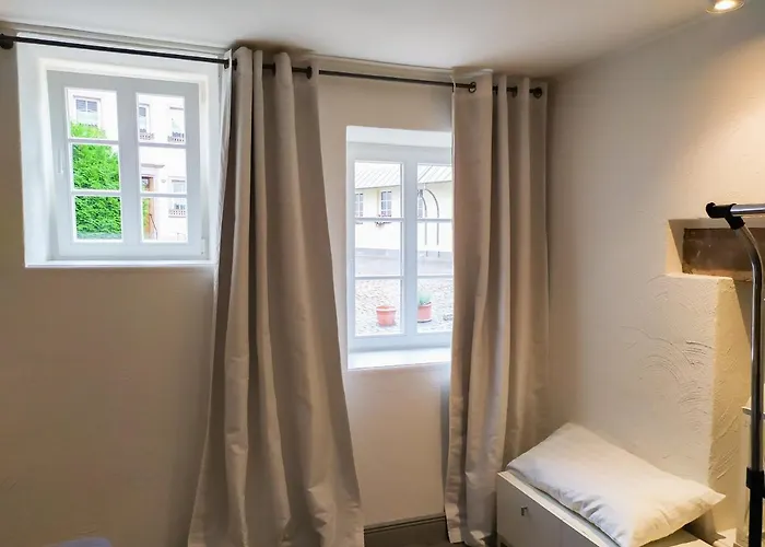 Living-in-history: Meister Carl Apartment Dudeldorf